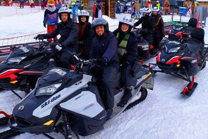 クラクフからザコパネへ、スノーモービル、ケーブルカー＆温泉ツアー