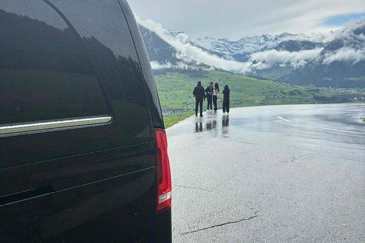 バーゼルからルツェルンとピラトゥス山アルパインパノラマへの日帰り旅行
