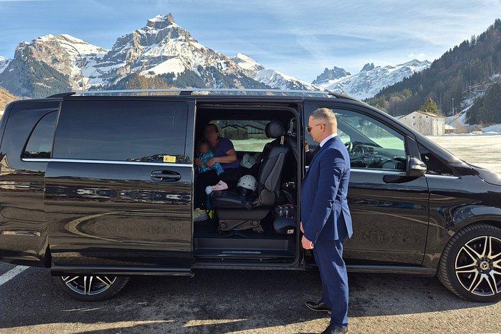 バーゼルからルツェルンとピラトゥス山アルパインパノラマへの日帰り旅行