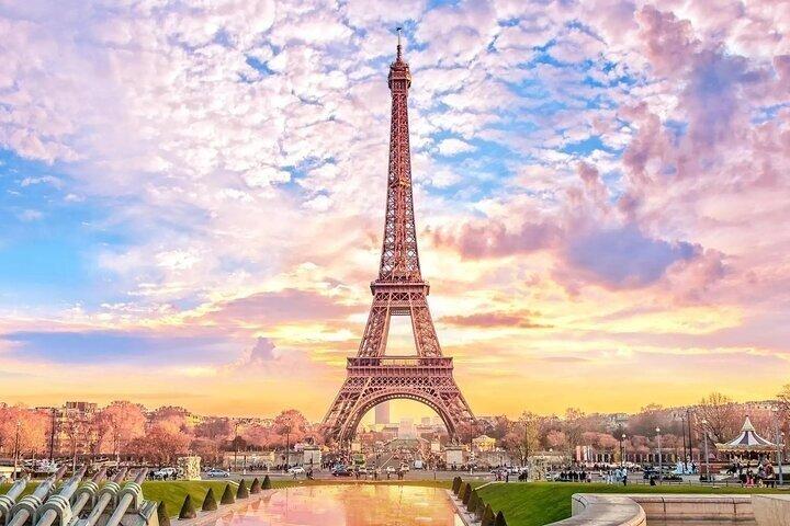 Romántico Experiencia de propuesta Eiffel con recogida privada y guía