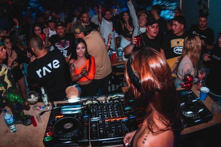 Rio de Janeiro: Uma Noite em Bares e Boates em Copacabana