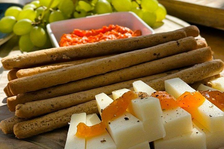 ミコノス島の6時間のプライベートクルーズ（食事と飲み物付き）
