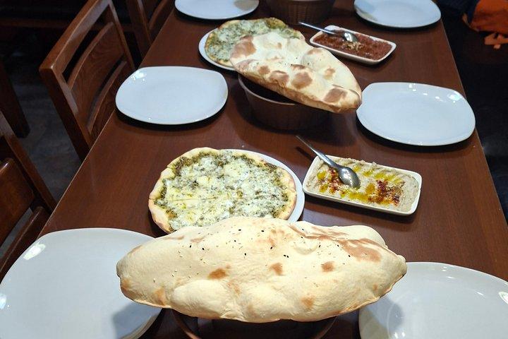 エレバンの文化ウォーキングツアー（アルメニア料理試食付き）