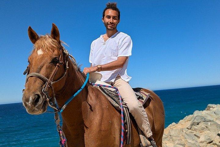 カボ・サンルーカスビーチと砂漠の乗馬