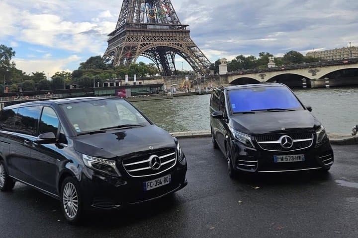 Private Van: Paris CDG/Orly/BVA Airport to Central Paris Hotels
