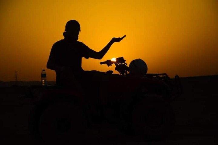 Hurghada ATV Quad Bike Desert Safari Giro in cammello e trasferimento