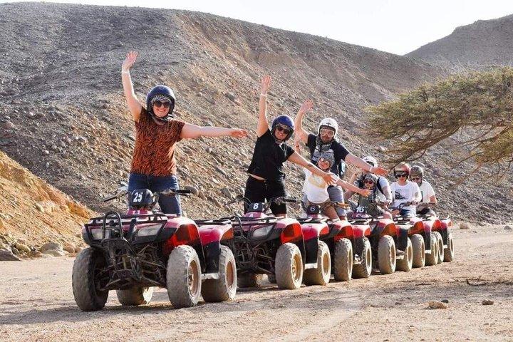 Hurghada ATV Quad Bike Desert Safari Giro in cammello e trasferimento