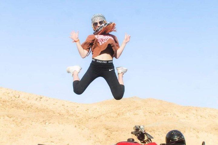 Hurghada ATV Quad Bike Desert Safari Giro in cammello e trasferimento