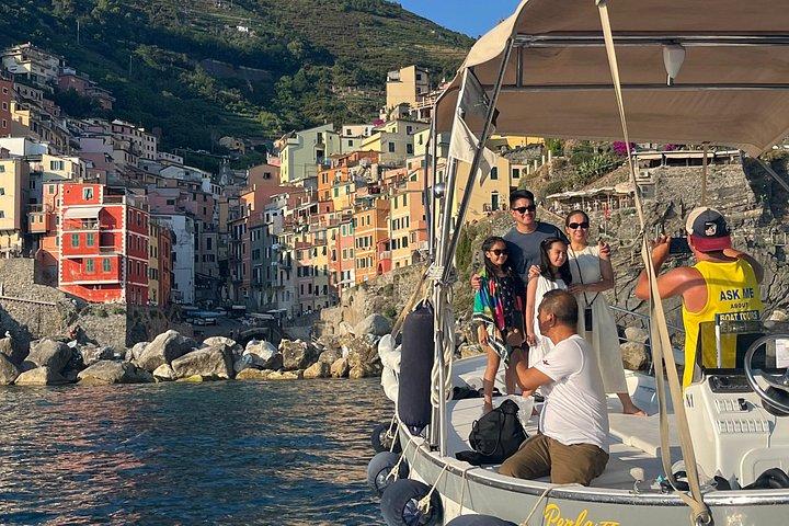 Cinque Terre Shared Tour with Swim Stops