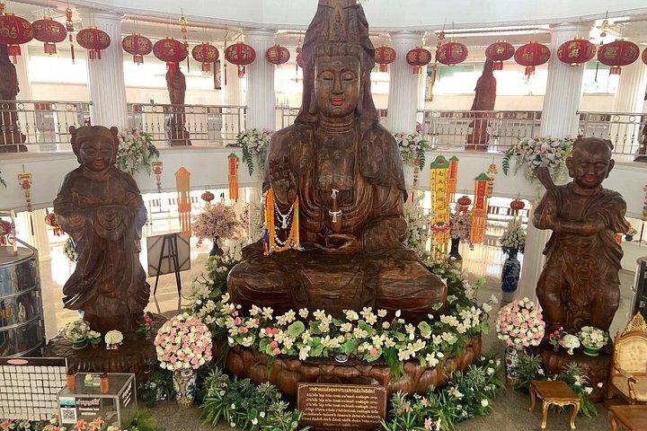 Stunning tour at Golden Triangle and 3 countries border view