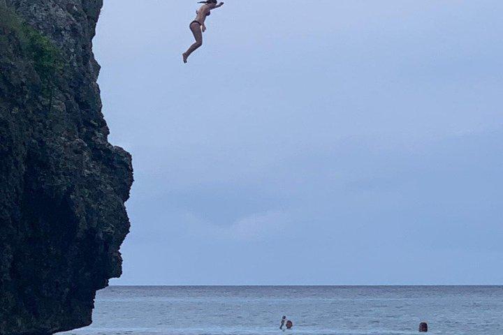 西島ツアーのベスト。 最高の眺めと透明度の高いビーチ