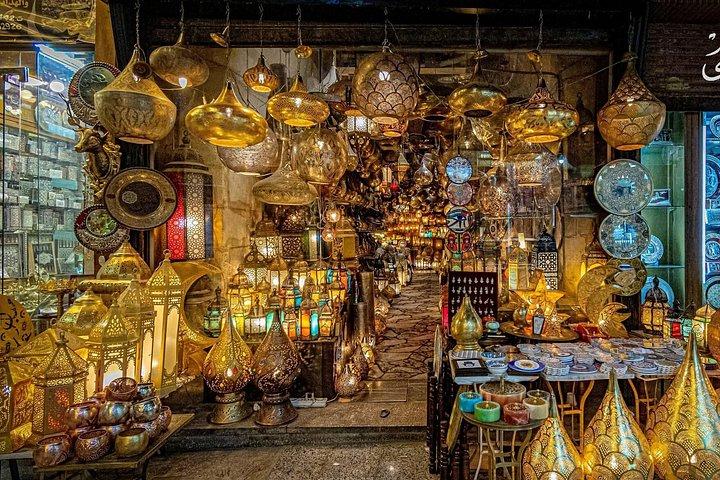 アスワンを地元民のように:エジプトの食べ物、物語、文化