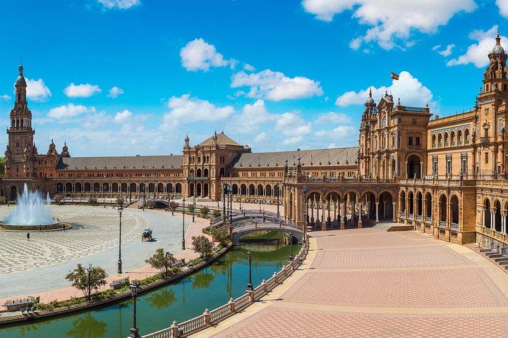 セビリアプライベートトゥクトゥクツアー（隠れた名所＆名所）