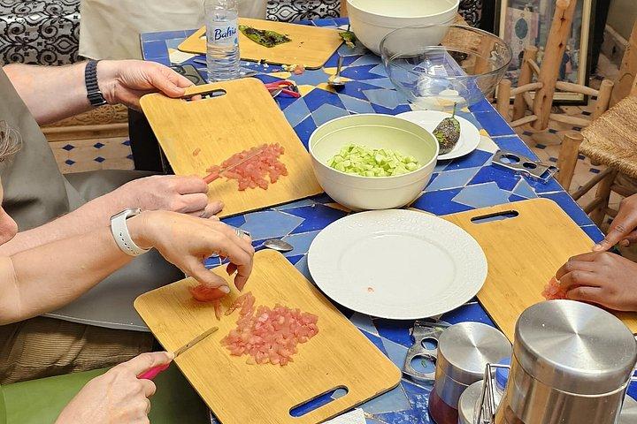 市場見学付き本格モロッコ料理教室