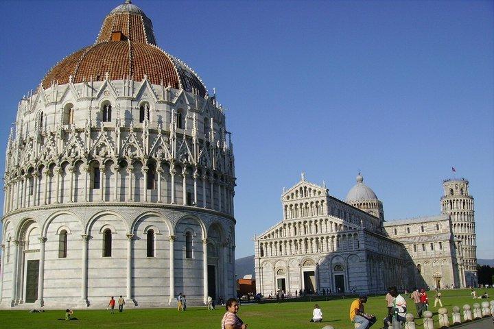 Private Lucca-Pisa Tagesausflug von Florenz mit Domkomplex
