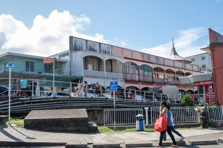 ナディからスバシティへの沿岸ツアー