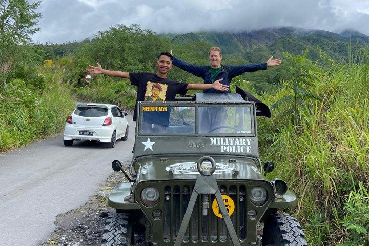 ジョグジャカルタのベスト: メラピ・ジープ・アドベンチャー＆ミュージアム・デイト