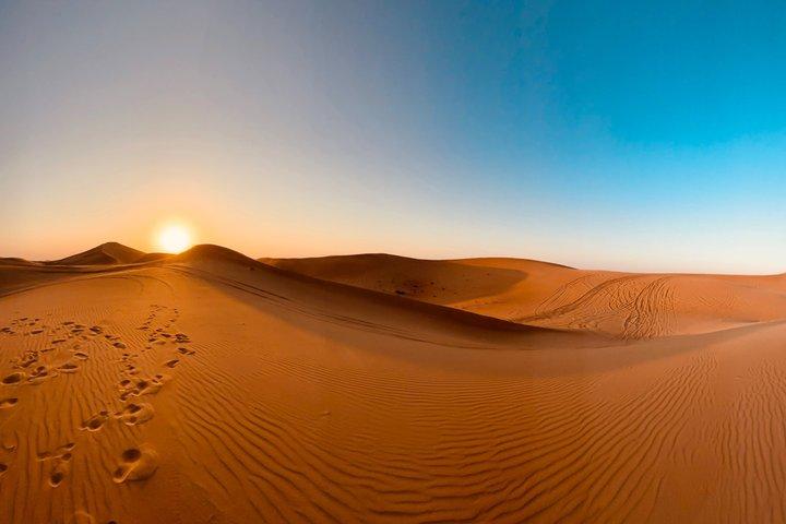 Red Dunes Desert Safari Abu Dhabi Barbecue e Dune Bashing