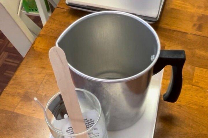 Experiencia de fabricación de velas en Sugared Mango