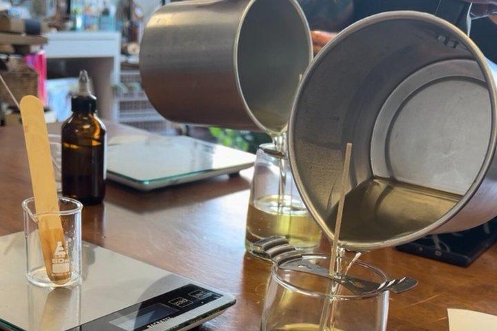Experiencia de fabricación de velas en Sugared Mango