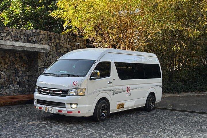リベリア空港からホテルまたはAirbnbへの往復送迎