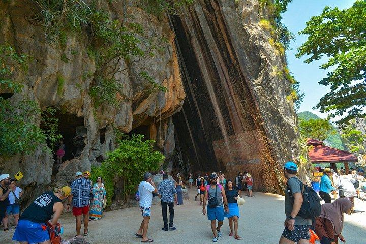 プーケット：ジェームズボンド島、ヤオヤイ島、ナカ島をスピードボートで