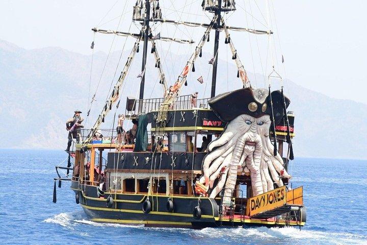 Marmaris Pirate Themed Family Boat Cruise with Lunch