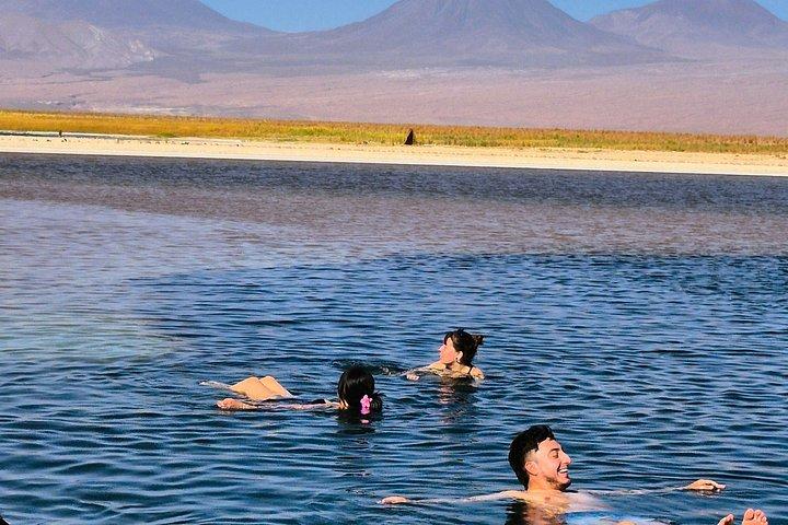 ラグーナ セハル、オホス デル サラール、テベンキチェへの半日ツアー
