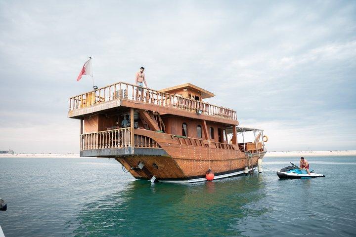 Doha : Excursion en croisière sur dhow au dîner sous la lune avec transferts