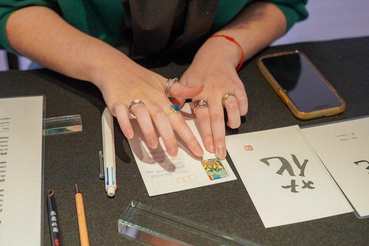 京都：禅スタジオで書道＆抹茶体験