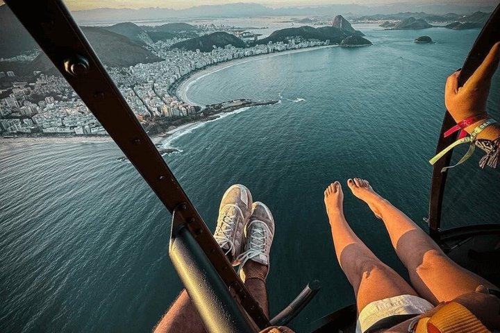 Tour privado en helicóptero en Río de Janeiro - PUERTAS APAGADAS - 3 personas