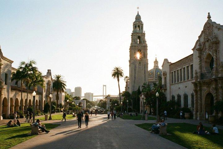 Scopri San Diego: tour a piedi autoguidato