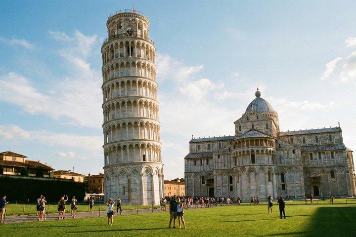 Excursão Autoguiada em Pisa: Torre inclinada, Catedral e Cidade Velha