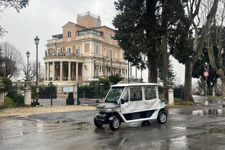 ボルゲーゼ公園のゴルフ カートのミステリーと文化のプライベート ツアー