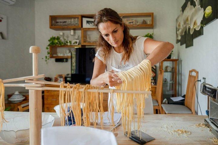 Turin : Exklusive private Pasta&Tiramisu-Klasse mit einer lokalen Mama