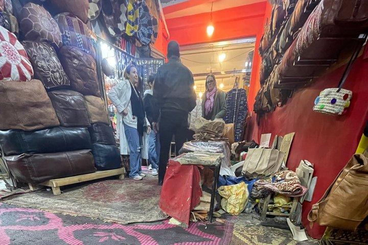Kesh monumenti souk e giardino