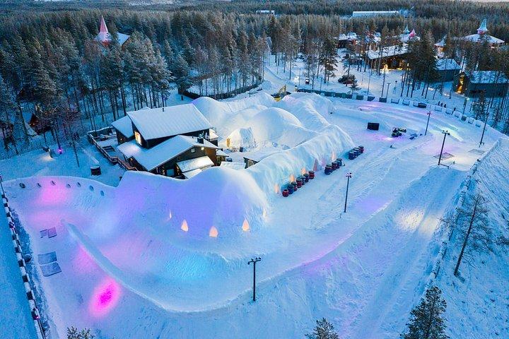 ロヴァニエミ : 雪だるまワールドチケットでトナカイとハスキーライド