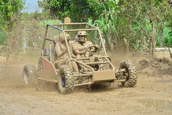 Buggy Ride, Zipline Mega Splash und Wasserfall Pool + Lunch Combo