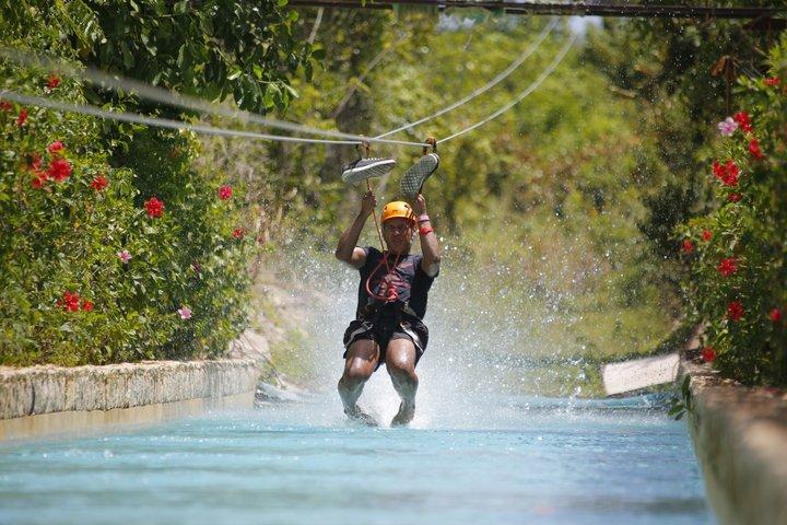 Buggy Ride, Zipline Mega Splash und Wasserfall Pool + Lunch Combo