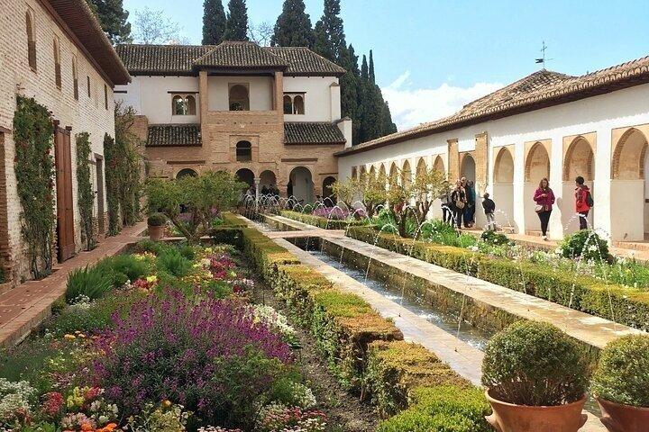Excursión Privada a la Alhambra desde el Puerto de Málaga