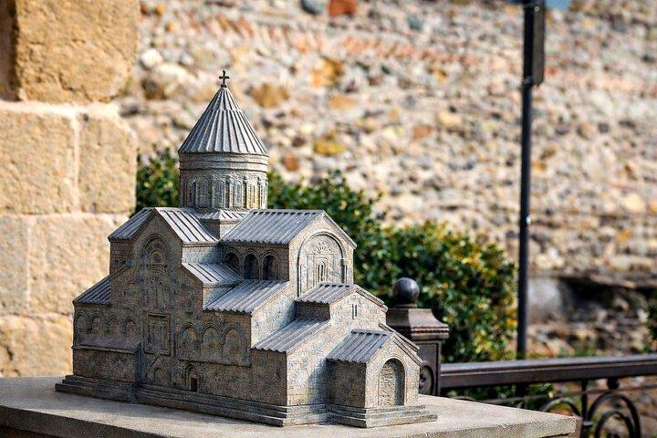 Tbilisi - Mtskheta Tour : geschiedenis, uitzicht, wijn & boottocht