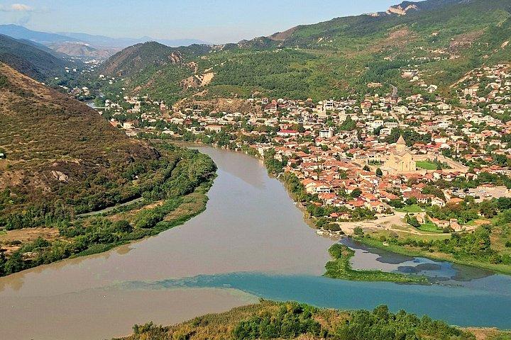 Tbilisi - Mtskheta Tour : geschiedenis, uitzicht, wijn & boottocht