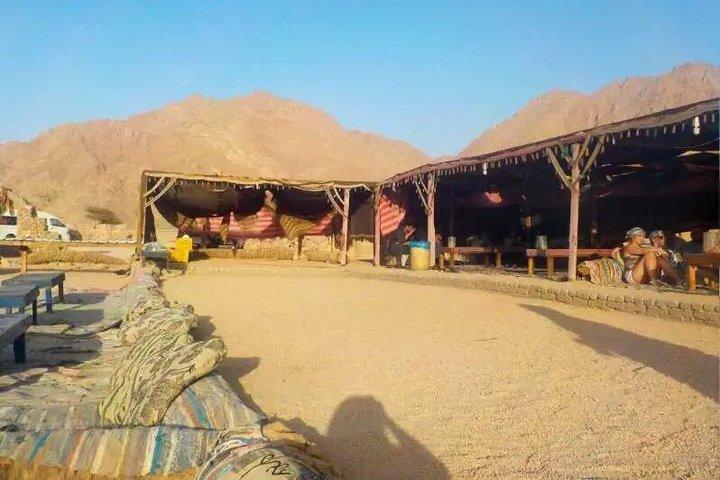Hurghada 3Hr Desert ATV Quad Safari e Camelo com visita de beduínos