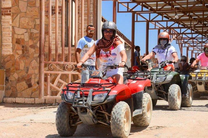 Hurghada 3Hr Desert ATV Quad Safari e Camelo com visita de beduínos