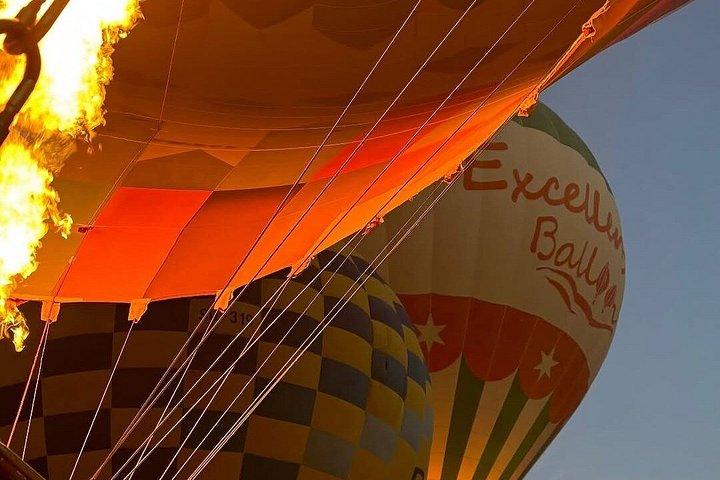 ホテル送迎付きルクソールサンライズ熱気球