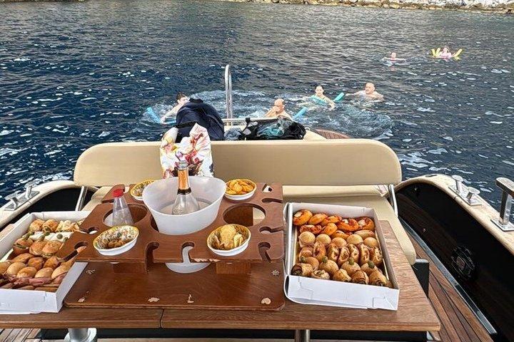 Blauwe Grot en Capri per privéboottocht