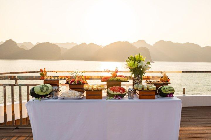 Hanoï : Découvrez Halong & Lan Ha Bay Premium 5 - Croisière Star Scenic