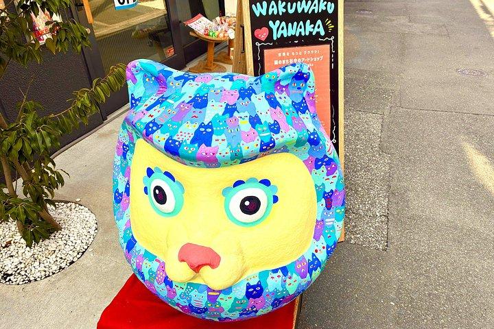 東京新宿猫カフェ、巨大3D猫と谷中猫の町ツアー