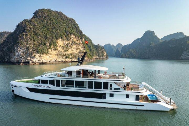 Luxury Hera Cruise fra Hanoi Ha Long og Lan Ha Bay på 1 dag