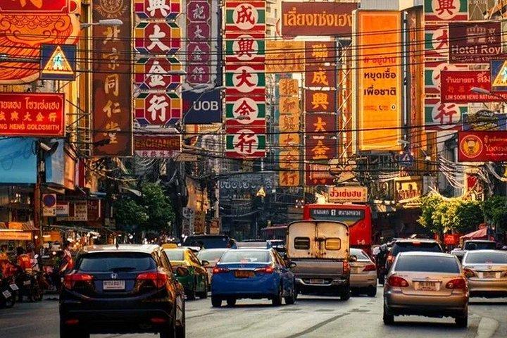 エレクトリックトゥクトゥクによるバンコクストリートフードツアー（半日）